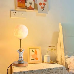 Lampe de Table en Forme de Lune - Design Unique avec Éclairage LED