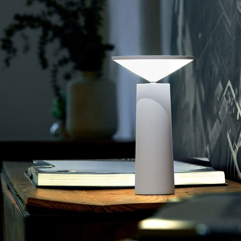 Lampe de Table LED Extérieure - Éclairage Pivotant et Énergétique