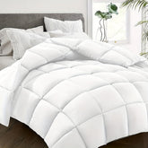 Couette Légère en Polyester - Confort Ultime pour Toutes les Saisons