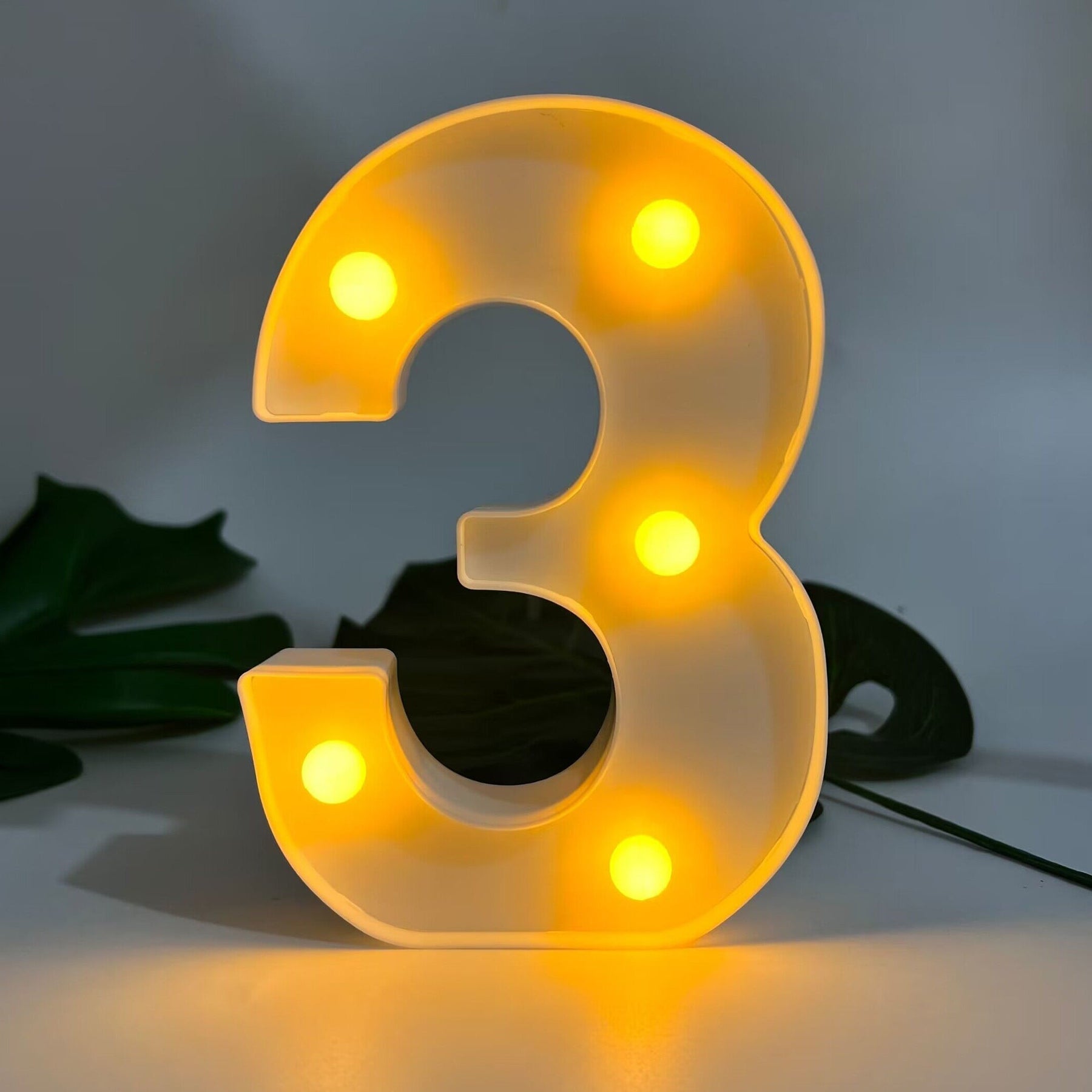 Lampe à Lettres LED Sans Fil - Personnalisation et Éclairage Ambiance