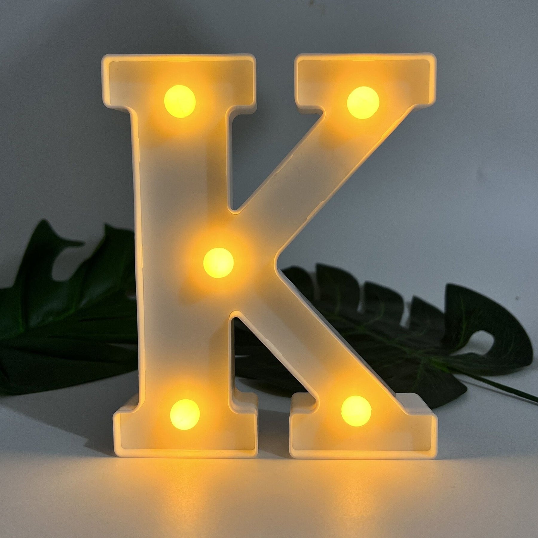 Lampe à Lettres LED Sans Fil - Personnalisation et Éclairage Ambiance