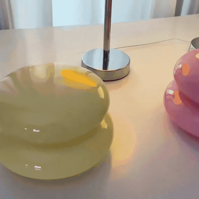 Lampe de Table en Verre Élégante - Design Unique et Polyvalent
