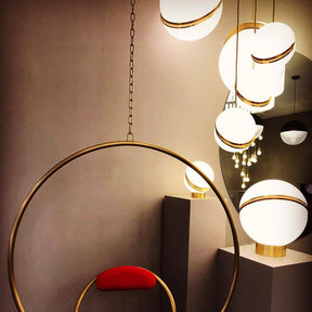 Lampe de Table en Croissant - Design Unique et Éclairage Doux