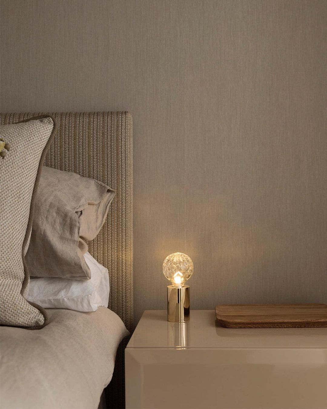 Lampe de Table en Cristal - Éclat Luxueux et Lueur Ambiante