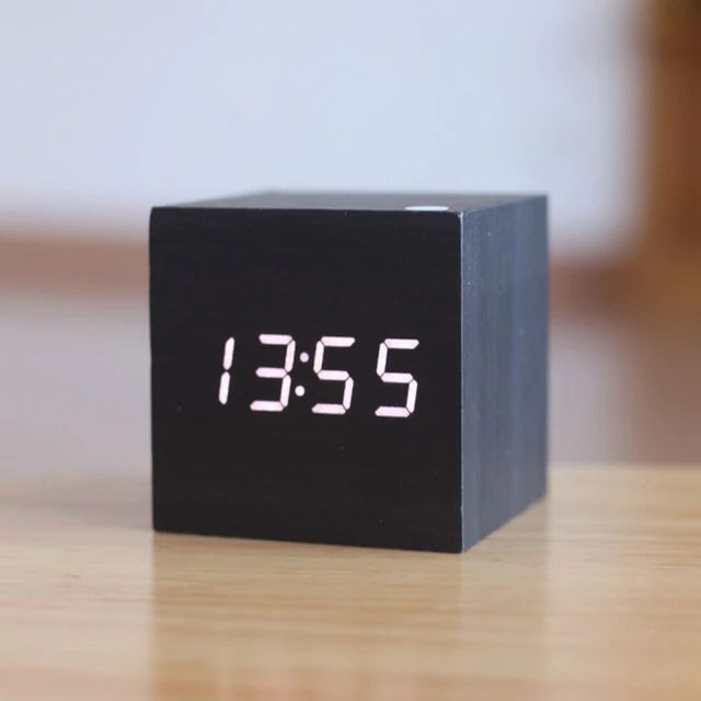 Horloge Numérique Compacte pour Bureau - Design Élégant et Précis