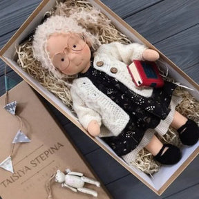 Poupée en Peluche en Coton - Douceur et Câlins pour Enfants