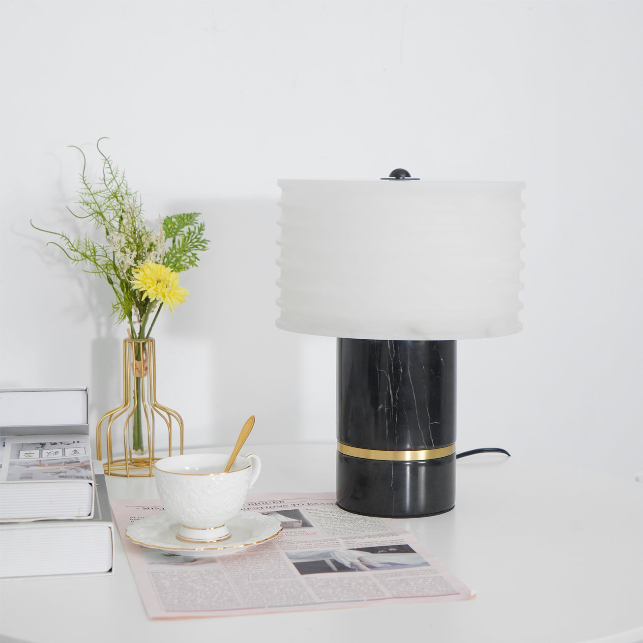 Lampe de Table Moderne en Marbre - Élégance et Style Contemporain