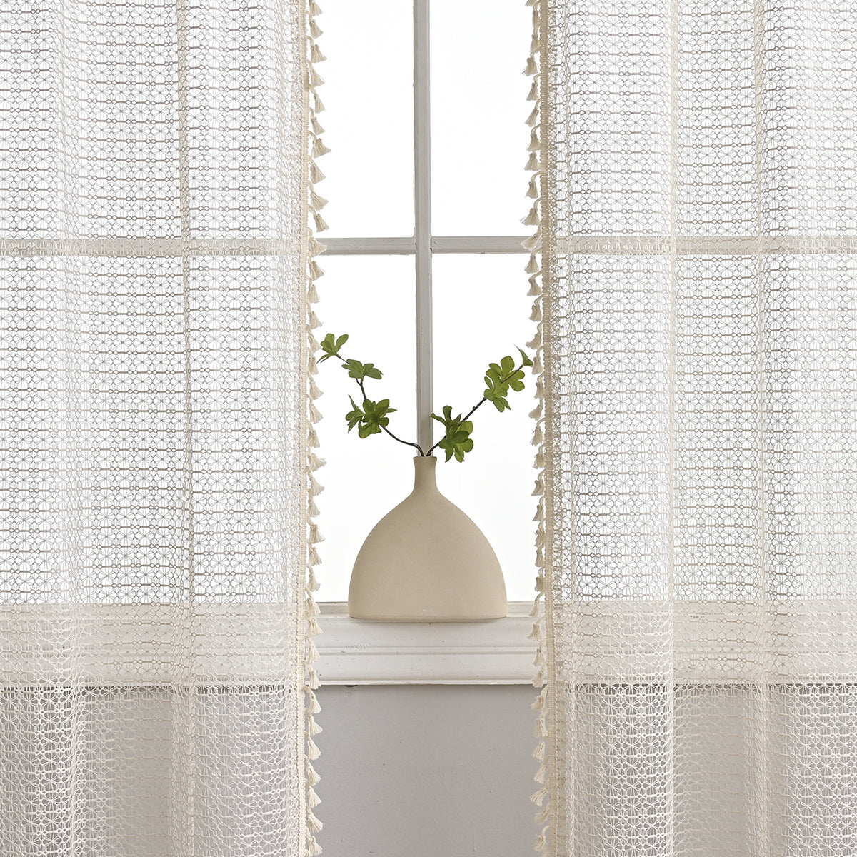 Rideaux en Voile Beige Doux - Élégance Lumineuse pour Espaces Sophistiqués