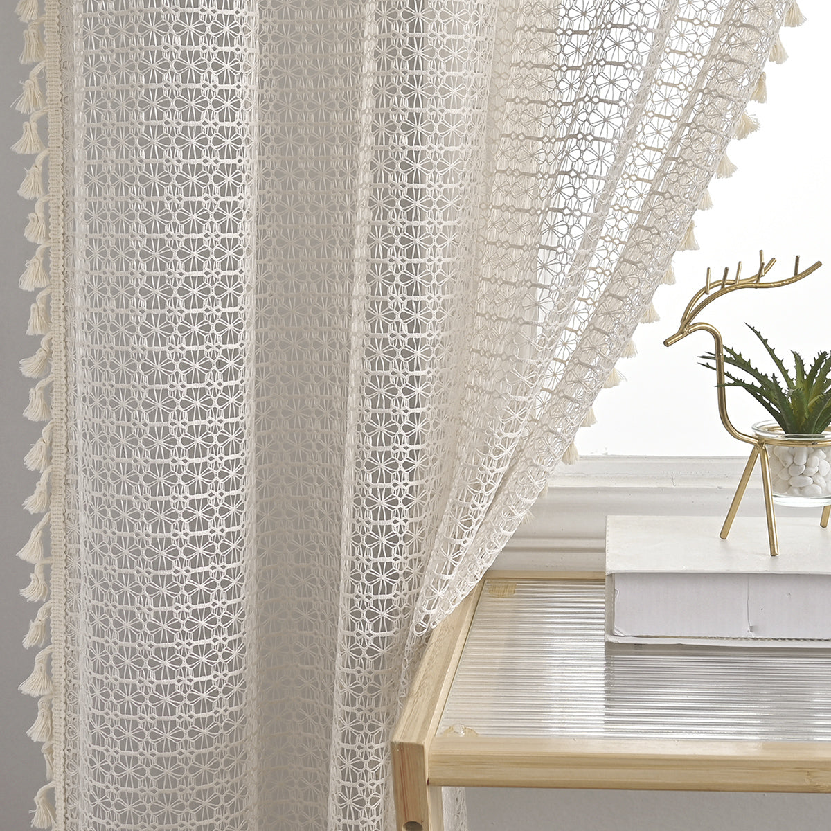 Rideaux en Voile Beige Doux - Élégance Lumineuse pour Espaces Sophistiqués