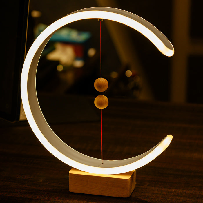 Lampe en Forme de Croissant - Éclairage Innovant et Élégant