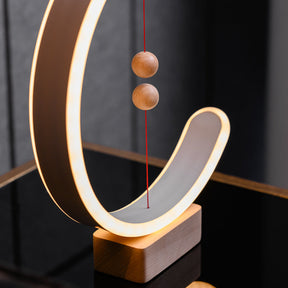 Lampe en Forme de Croissant - Éclairage Innovant et Élégant