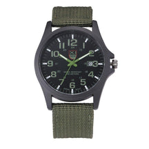 Montre Militaire Lumineuse Étanche - Design Robuste et Multifonctionnel
