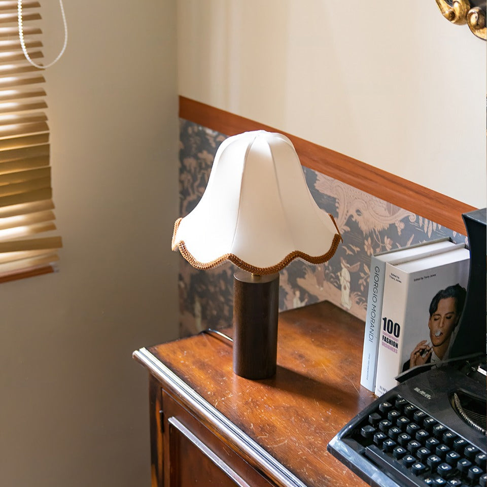 Lampe LED de Table Élégante - Abat-jour en Tissu et Base en Bois
