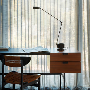 Lampe de Table Élégante et Polyvalente - Diffuseur Rotatif et Gradation Ajustable