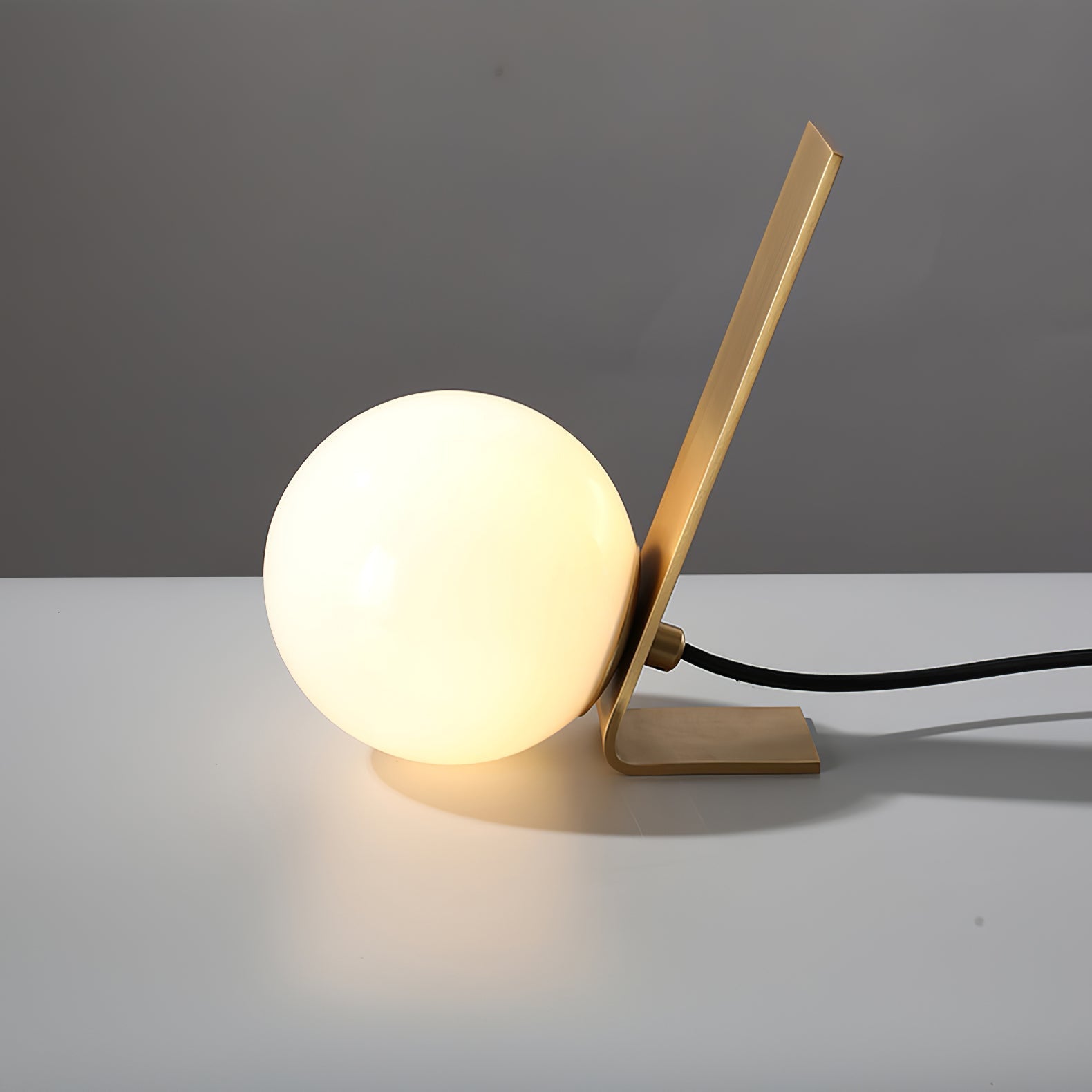 Lampe de Table Élégante - Éclairage Atmosphérique et Design Minimaliste