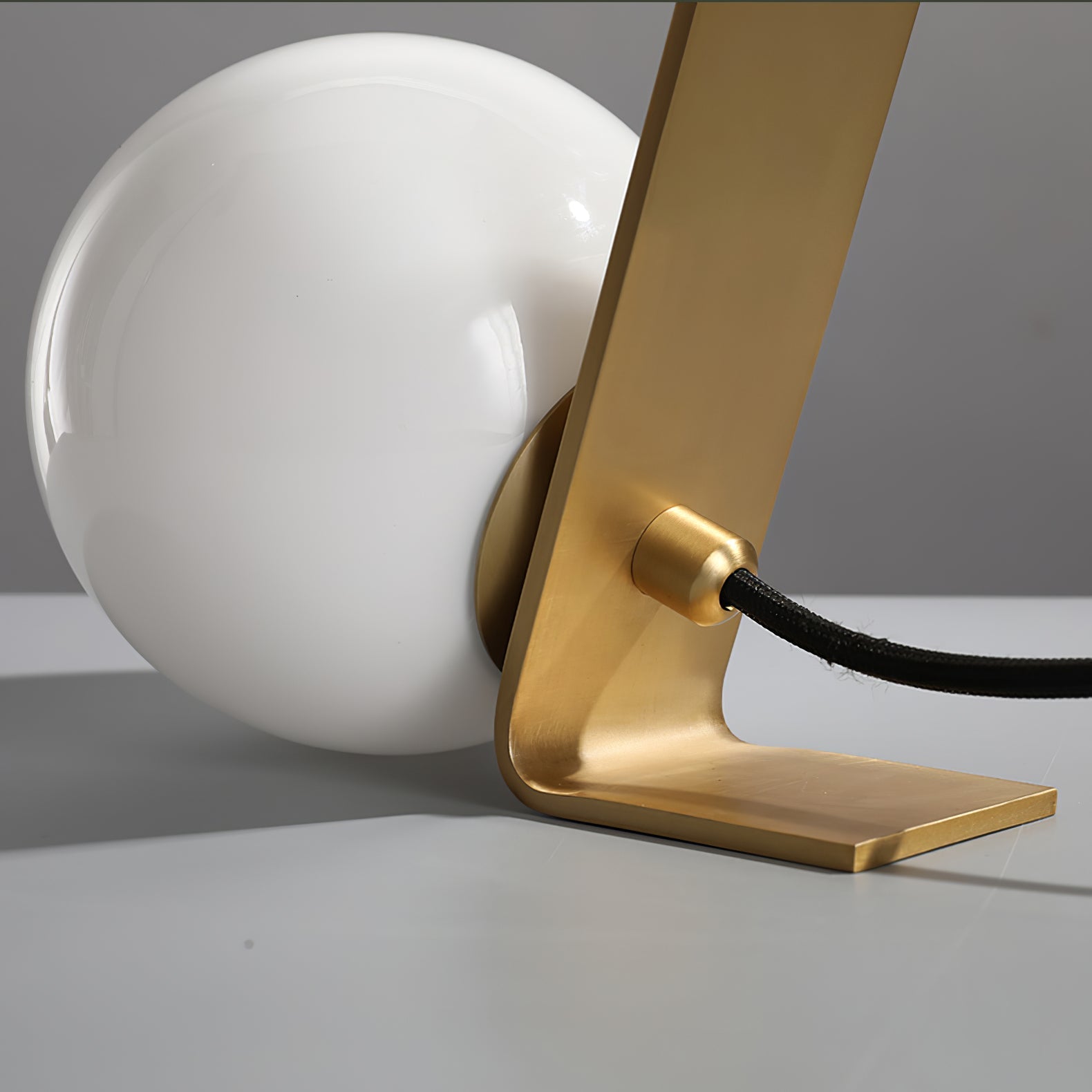Lampe de Table Élégante - Éclairage Atmosphérique et Design Minimaliste