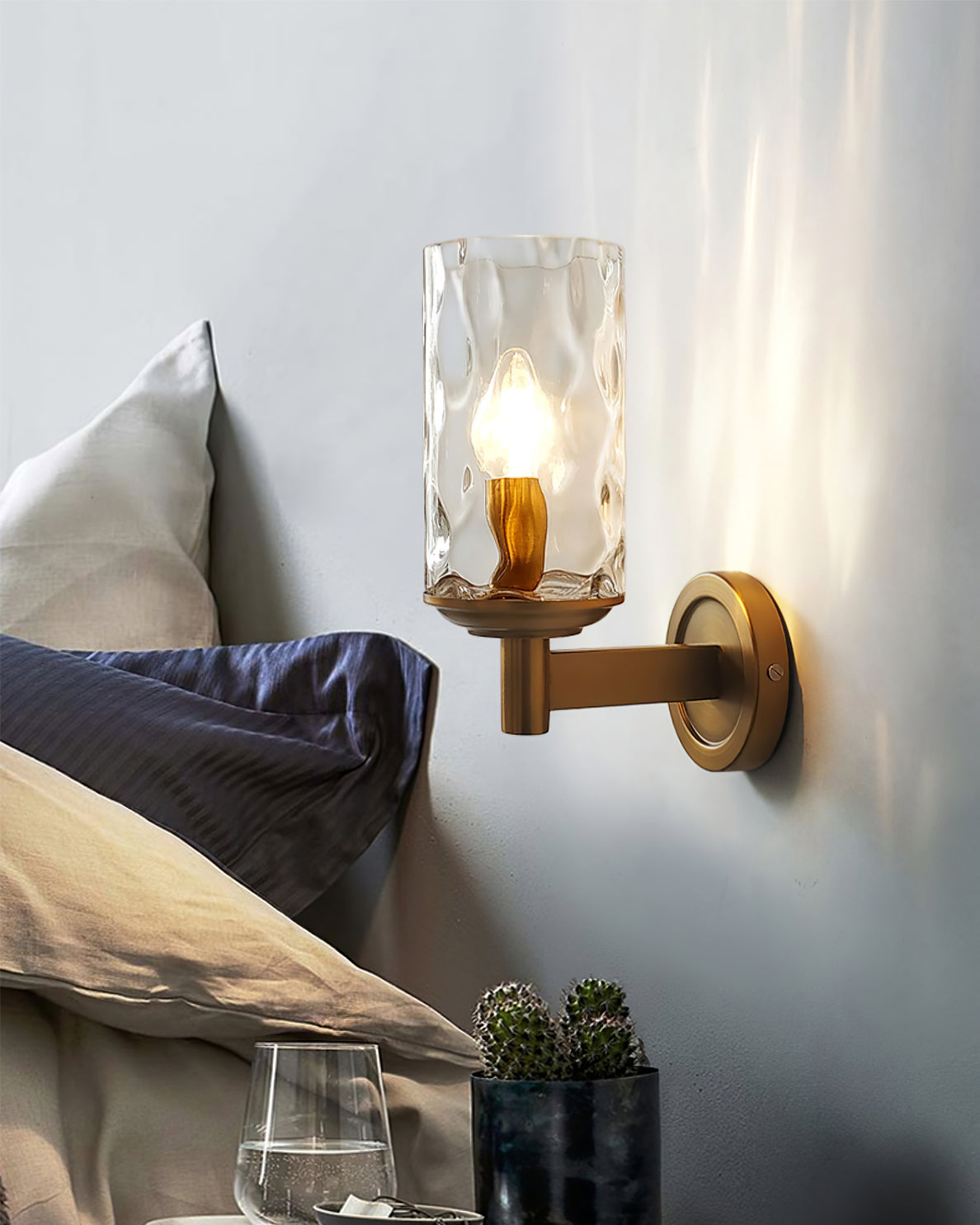 Applique Murale en Verre Élégante - Éclairage Chaud pour Ambiance Luxueuse