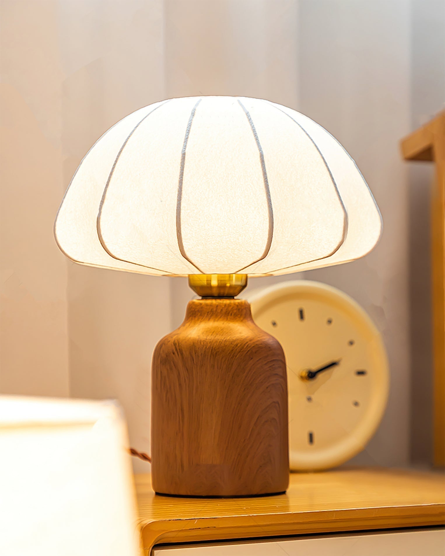 Lampe de Table Élégante en Métal - Ambiance Chaleureuse et Sophistiquée