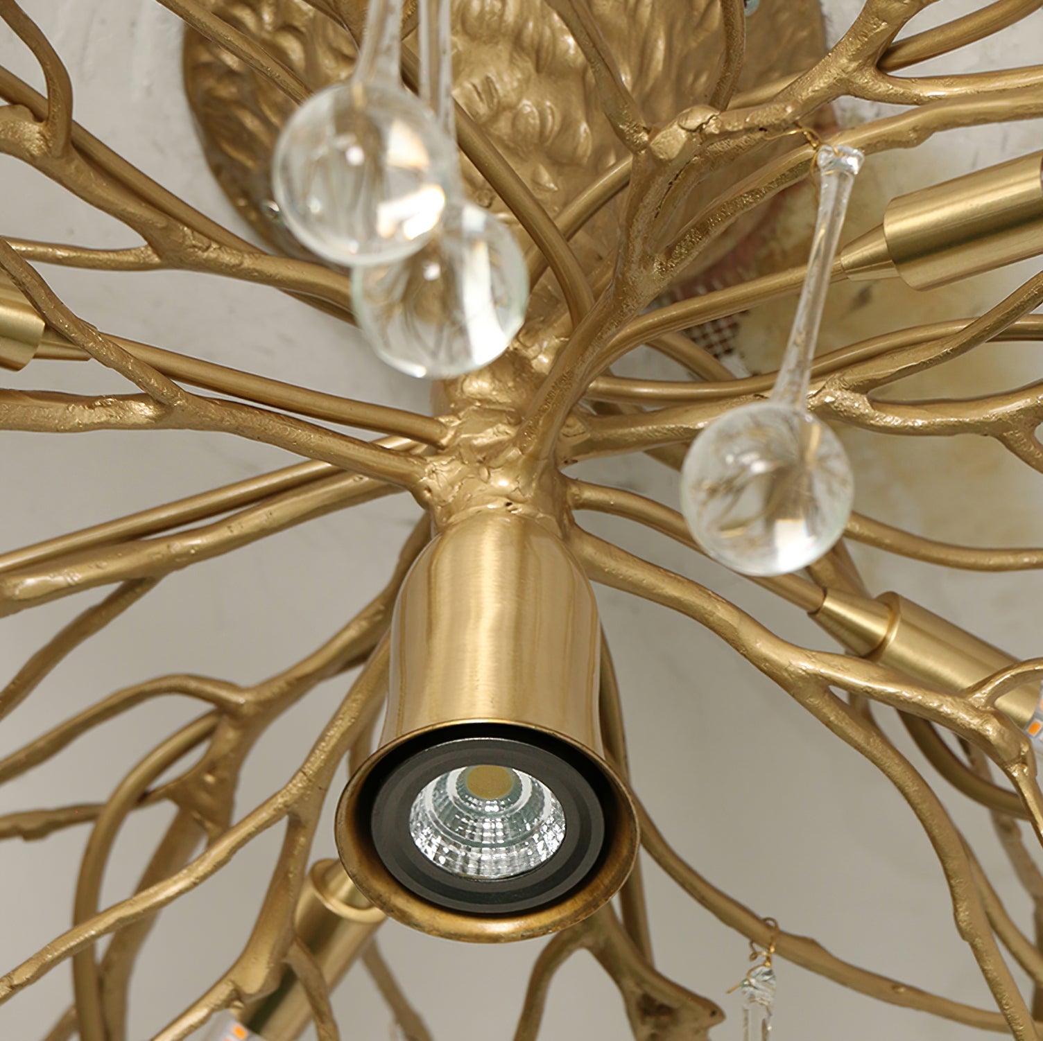 Plafonnier Élégant en Verre - Finition Luxueuse et Lumière Douce