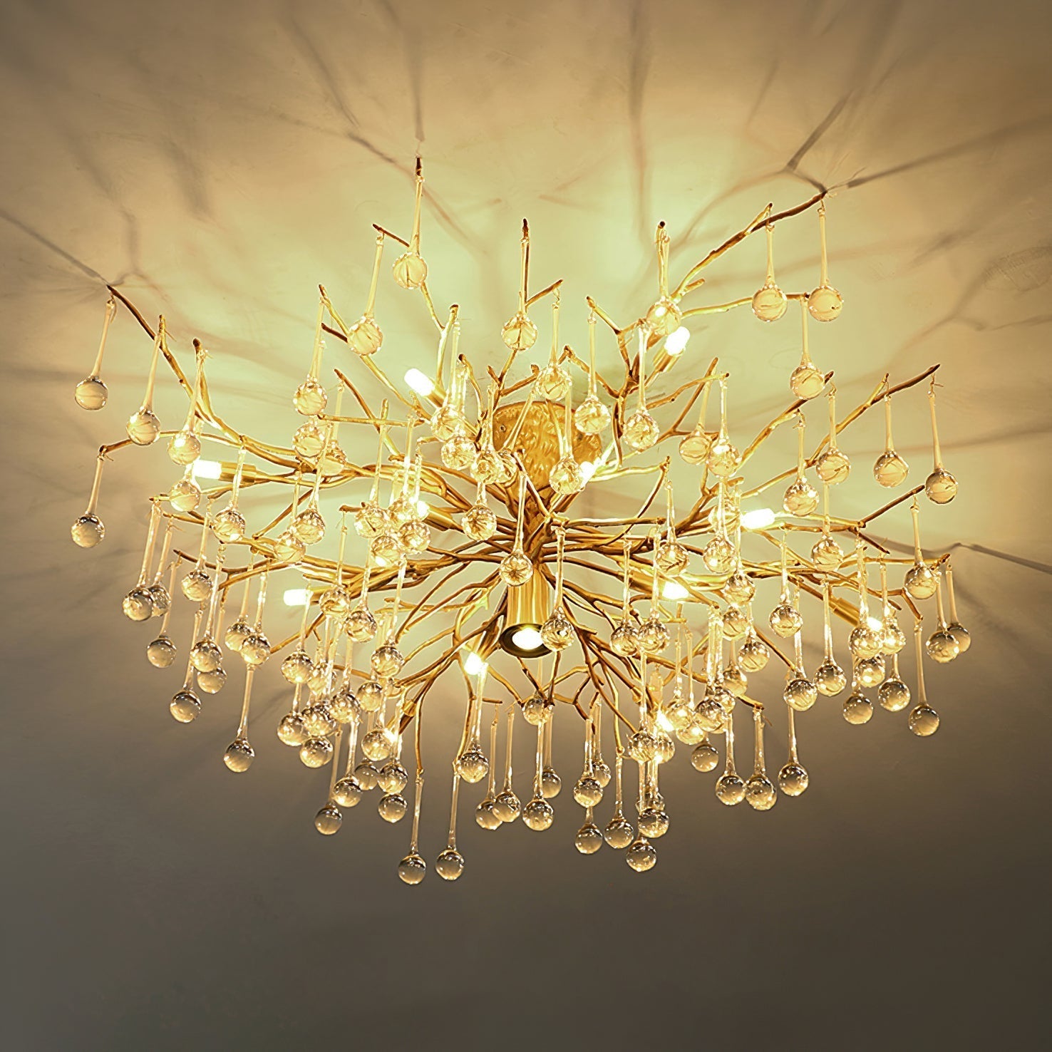 Plafonnier Élégant en Verre - Finition Luxueuse et Lumière Douce