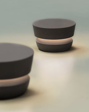 Lampe de Jardin Résistante aux Intempéries - Éclairage Élégant et Durable
