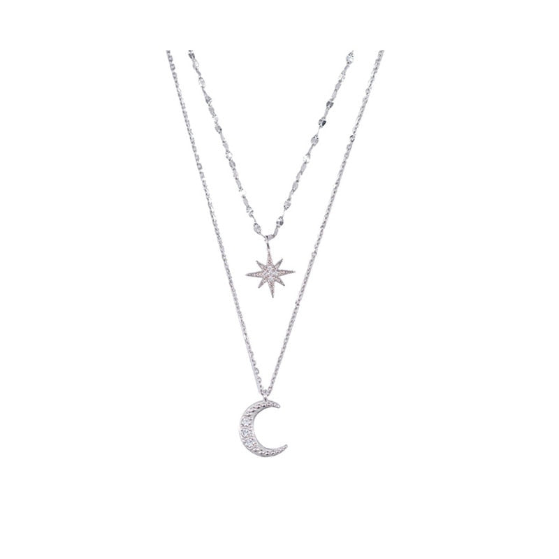 Collier en Argent avec Pendentif Lune - Artisanat Exquis et Élégance Romantique