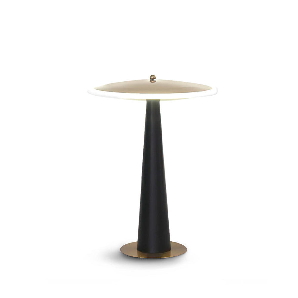 Lampe de Table en Cuivre - Éclairage Moderne et Élégant