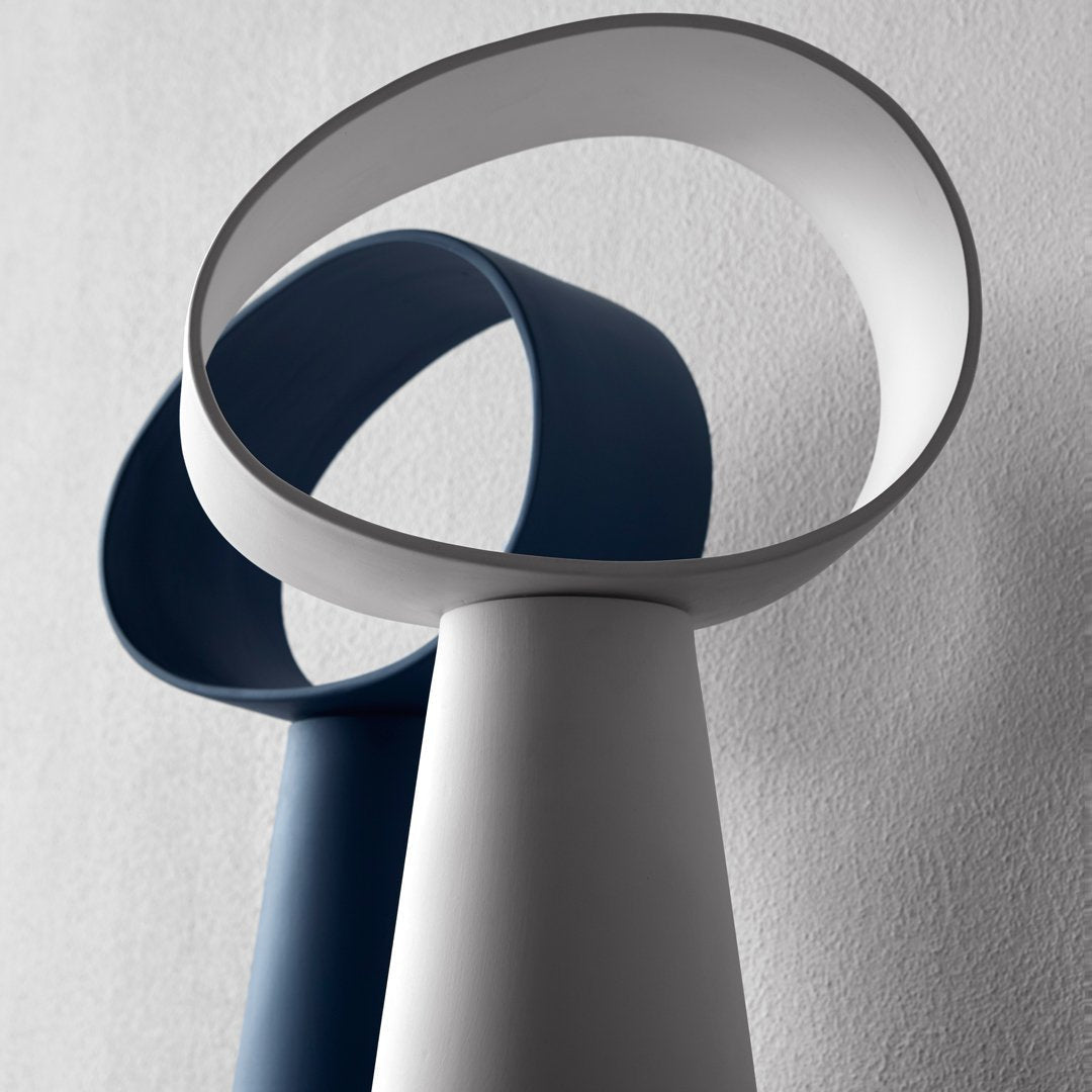 Lampe de Table Élégante - Design Minimaliste et Couleurs Vives