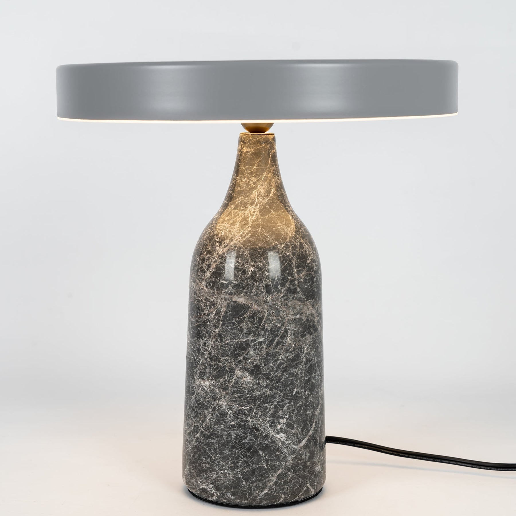 Lampe de Table Élégante en Marbre - Design Sophistiqué et Lumière Douce