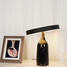 Lampe de Table Élégante en Marbre - Design Sophistiqué et Lumière Douce