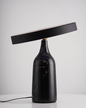 Lampe de Table Élégante en Marbre - Design Sophistiqué et Lumière Douce