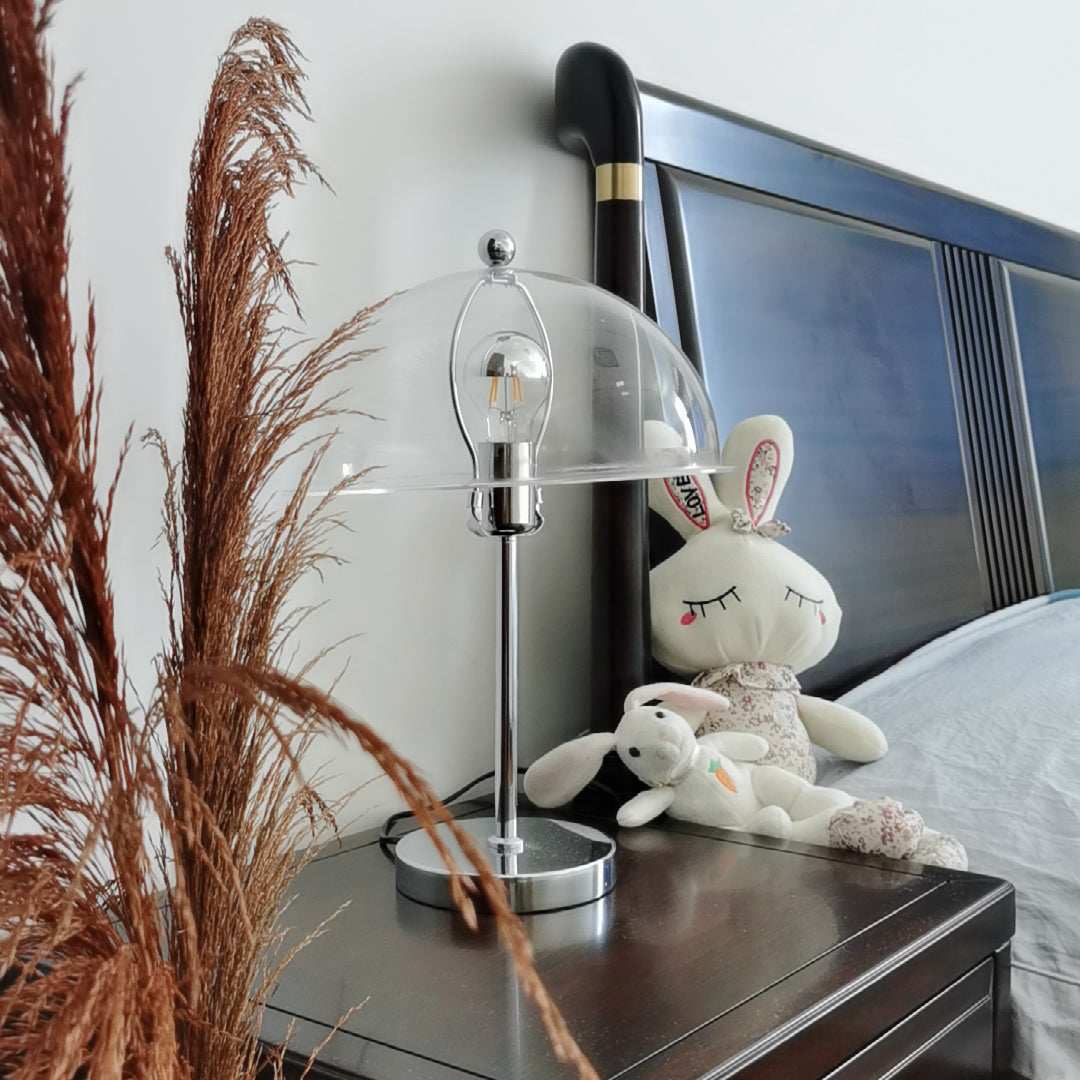 Lampe de Table Élégante en Argent - Design Chic avec Accents Acryliques