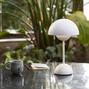 Lampe de Table LED Moderne - Design Élégant et Luminosité Ajustable