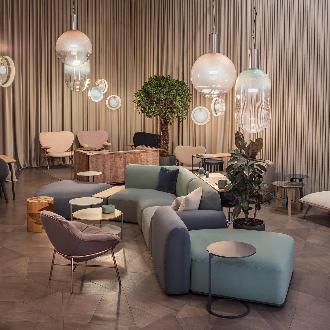 Lampe de Plafond Élégante pour Intérieur - Design Ventilé et Atmosphère Apaisante