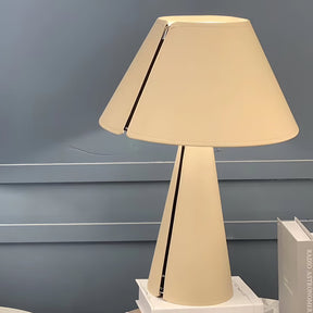 Lampe de Bureau Design Unique - Élégante en Cuir et Métal