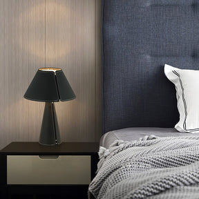 Lampe de Bureau Design Unique - Élégante en Cuir et Métal