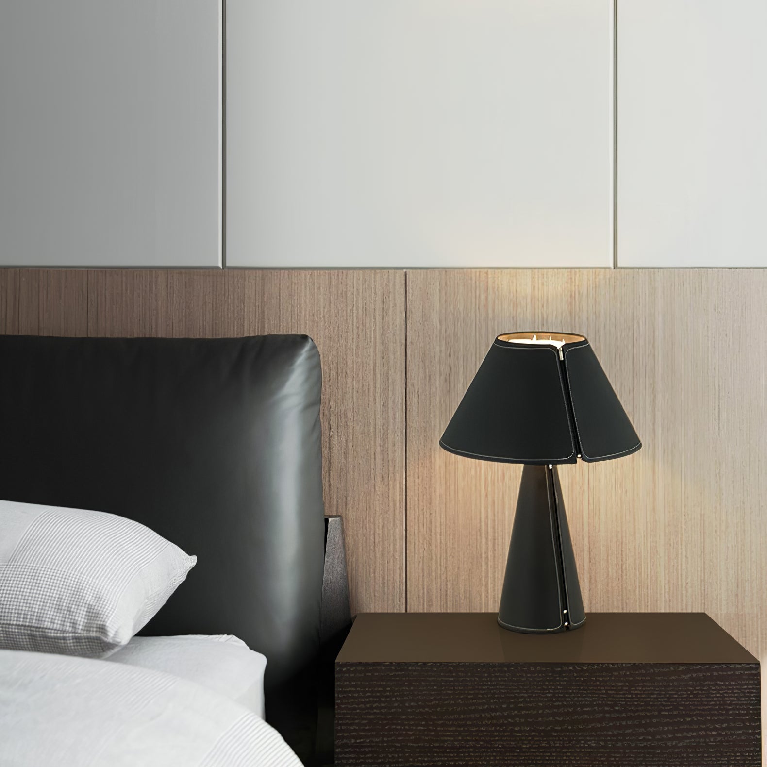 Lampe de Bureau Design Unique - Élégante en Cuir et Métal