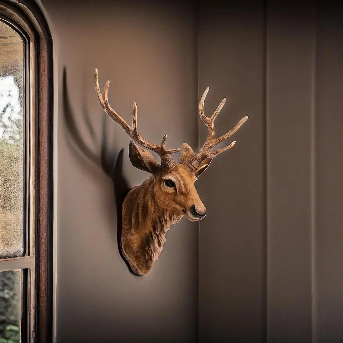 Décor Mural Tête de Cerf Faux - Art en Résine Fait Main Élégant