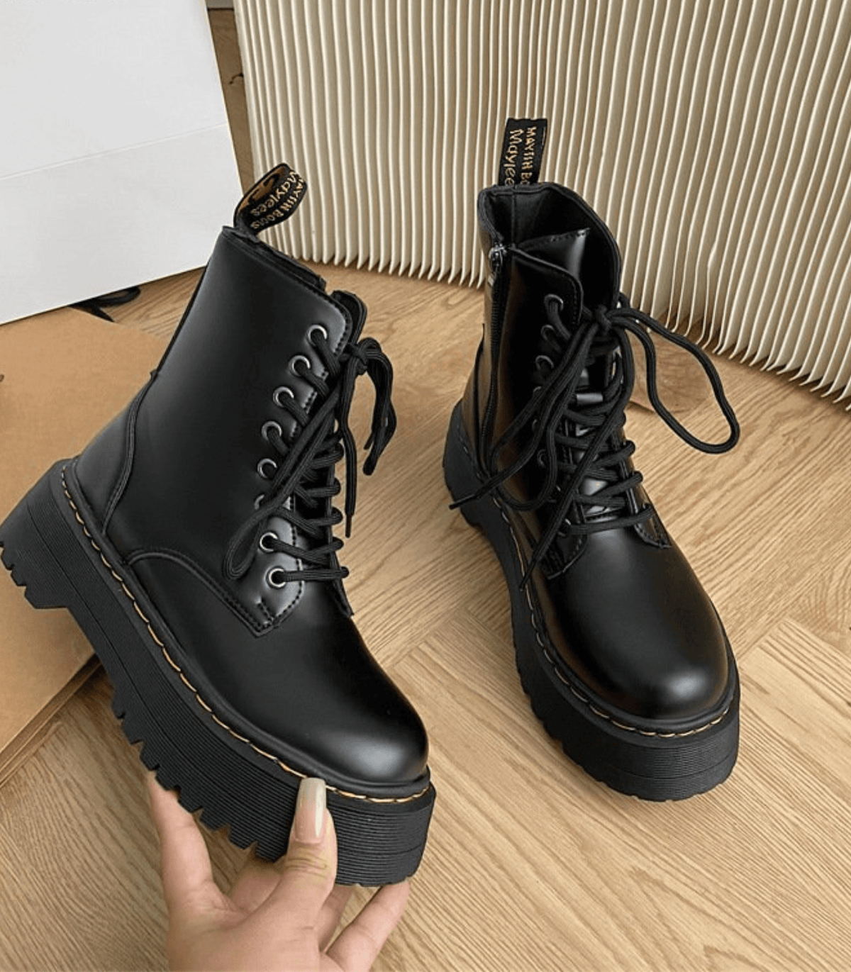 Bottes en Cuir à Semelle Épaisse - Style Urbain et Confort Ultime