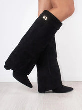 Bottes en Daim Noir pour Femmes - Élégance et Confort au Quotidien
