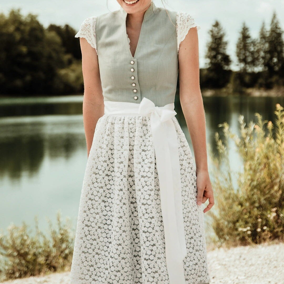 Dirndl Vert Élégant pour Oktoberfest - Tablier en Dentelle Florale Romantique