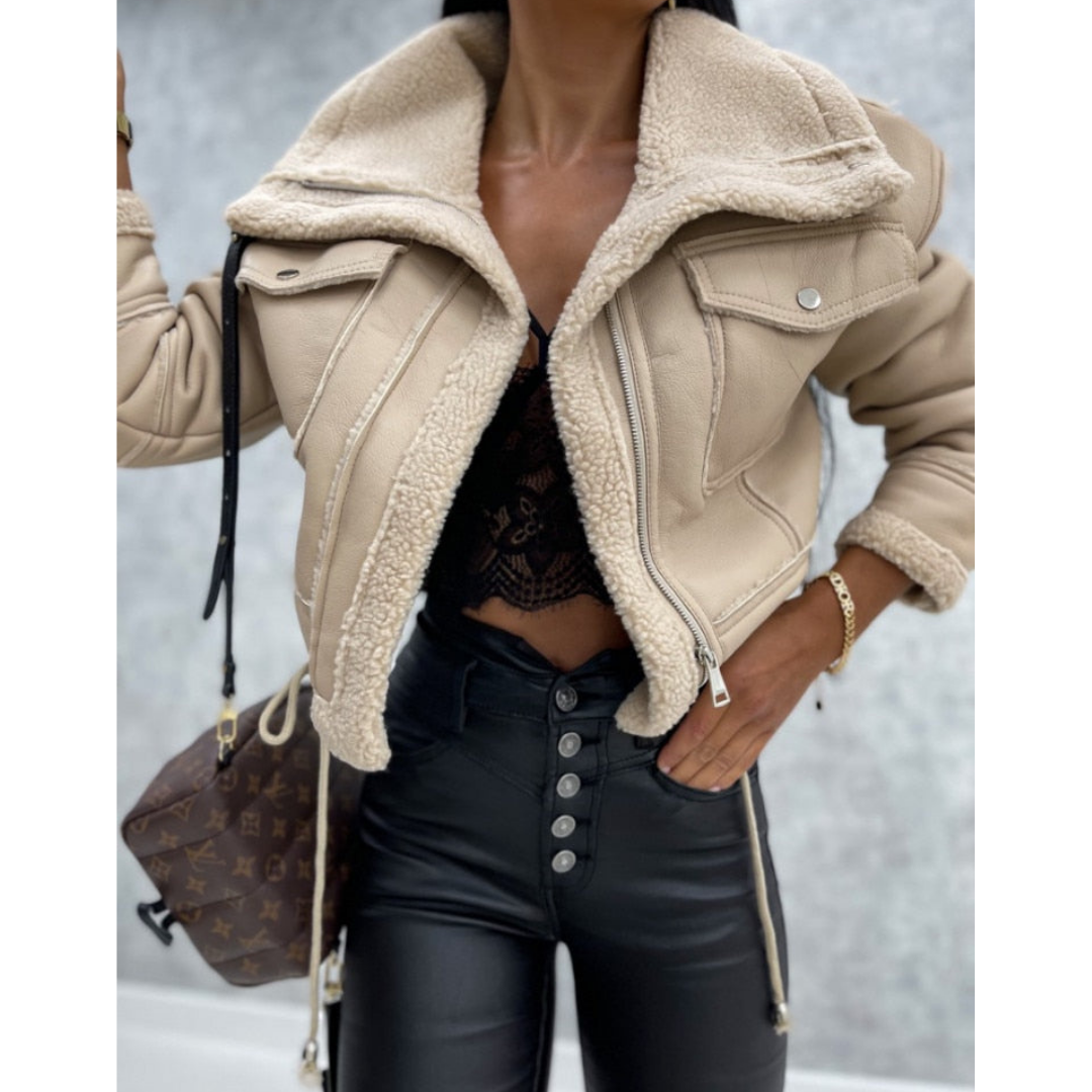 Veste Courte Isolée pour Femmes - Style Tendance pour Jours Froids