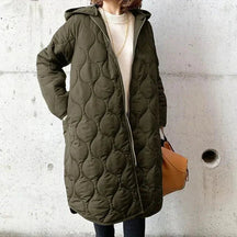 Manteau Long à Capuche Matelassé - Confort Léger et Style Moderne