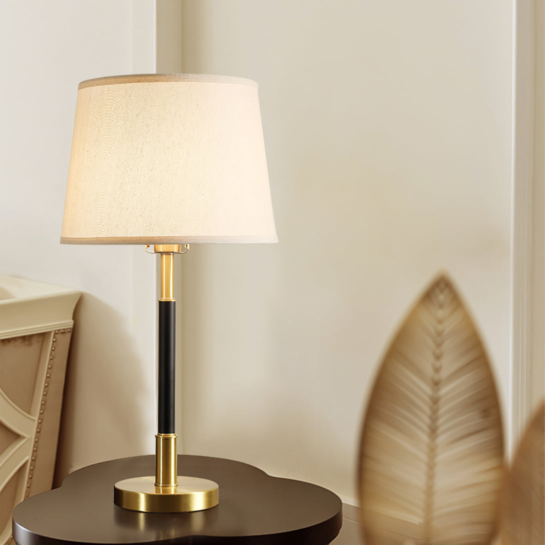 Lampe de Table en Laiton - Design Luxueux et Lumière Chaleureuse