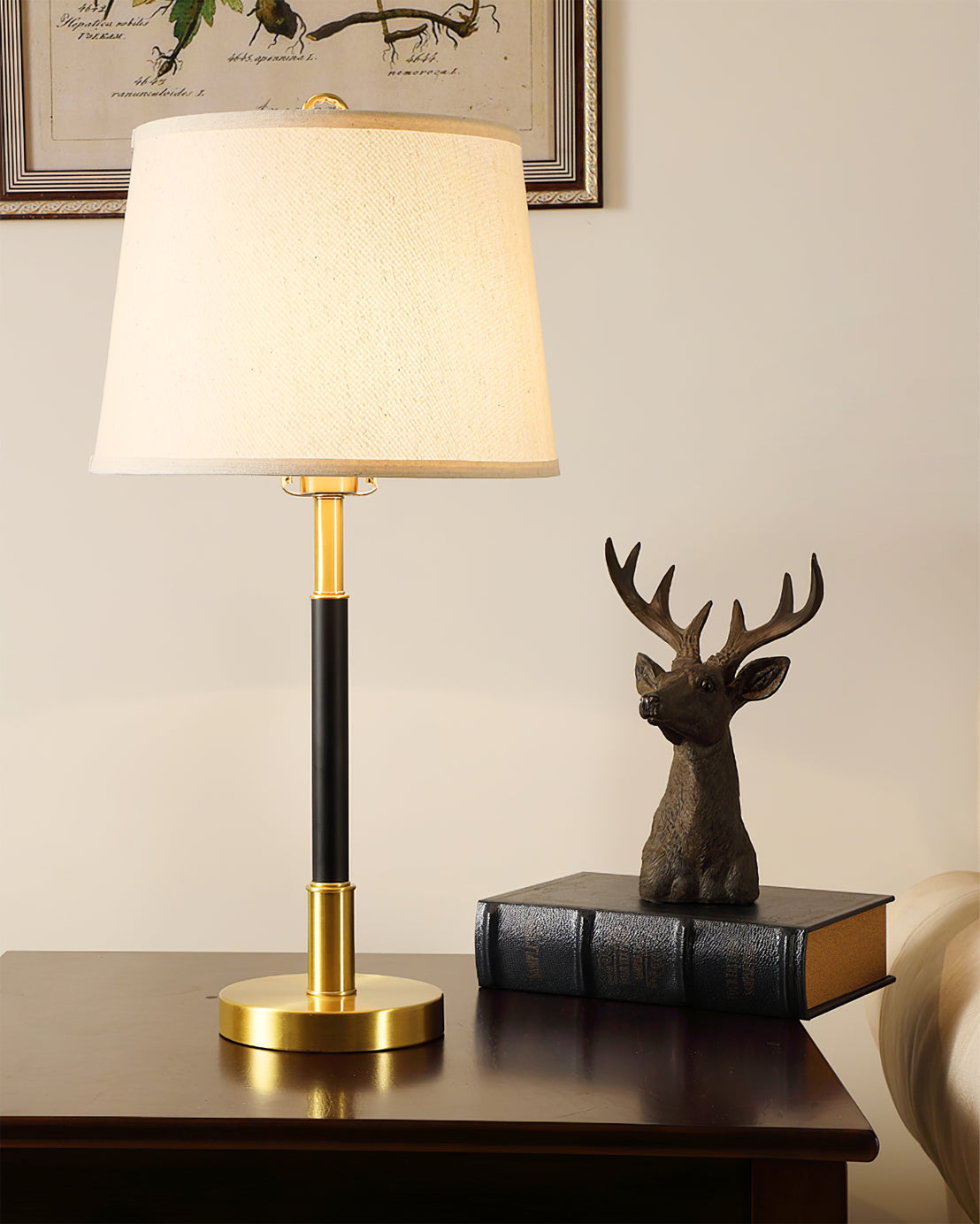 Lampe de Table en Laiton - Design Luxueux et Lumière Chaleureuse