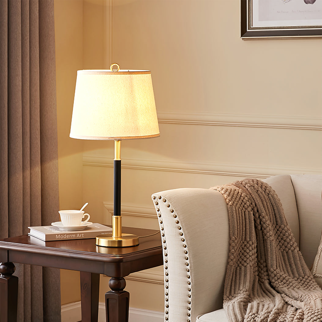 Lampe de Table en Laiton - Design Luxueux et Lumière Chaleureuse