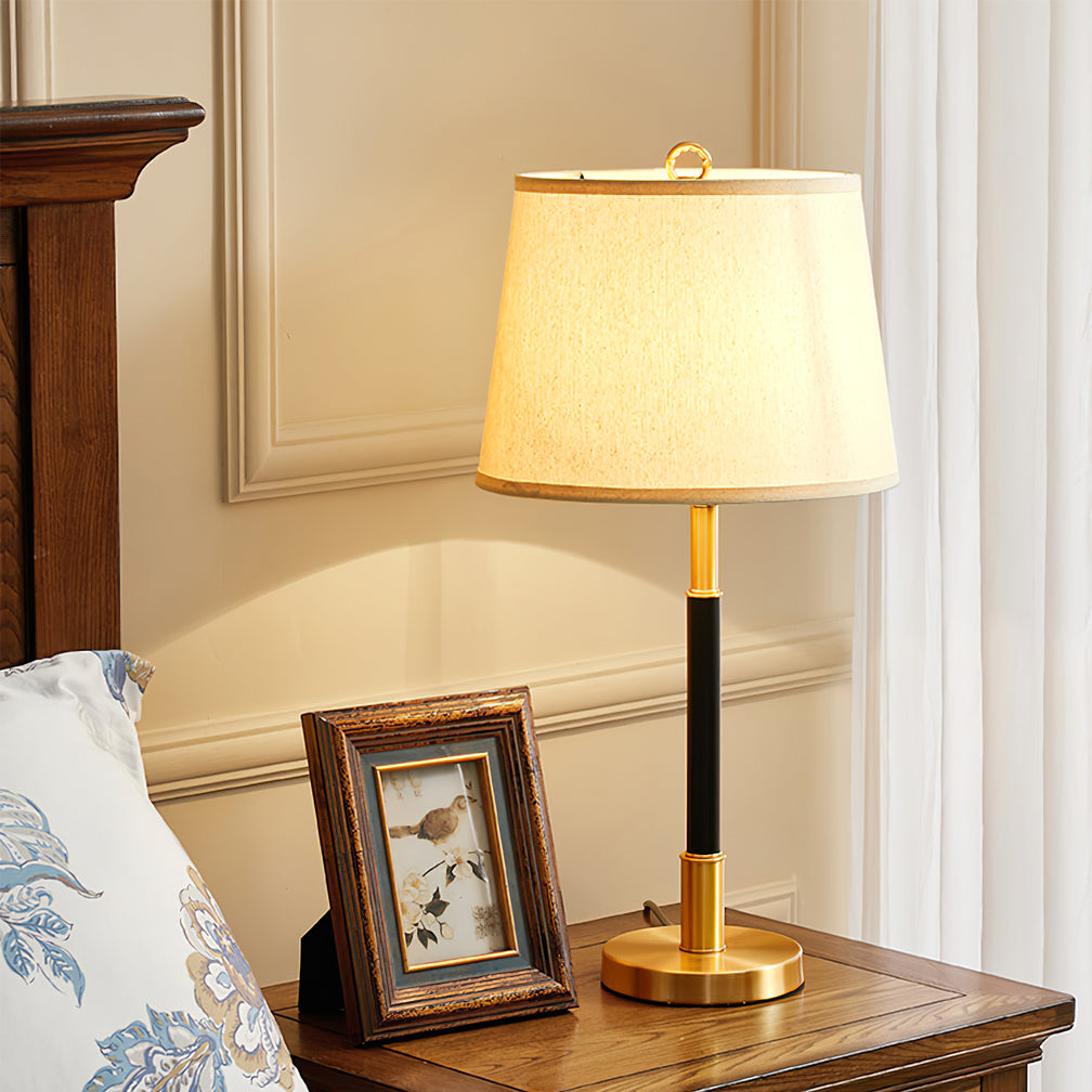 Lampe de Table en Laiton - Design Luxueux et Lumière Chaleureuse