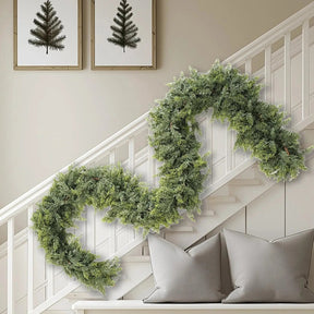 Guirlande de Noël en Cyprès - Décoration Élégante avec Lumières LED