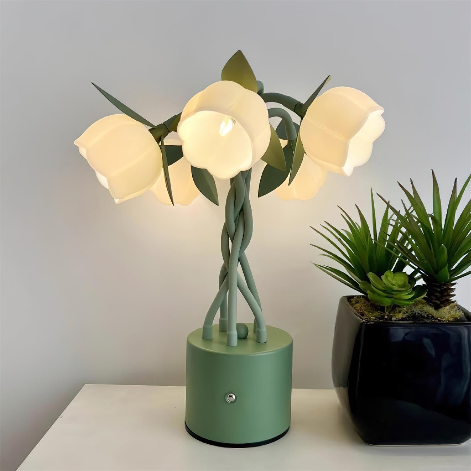 Lampe de Table Florale Sculpturale - Éclairage Élégant Inspiré par la Nature