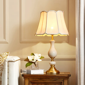 Lampe de Table en Céramique et Laiton - Élégance Intemporelle et Matériaux Premium